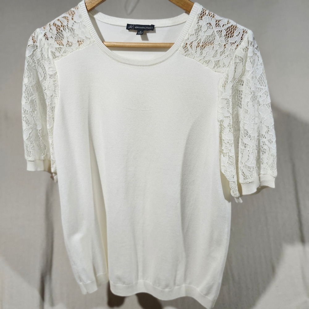 Adrianna Papell‎ White Lace Sleeve Top Women's Size M Elegant Knitwear Career